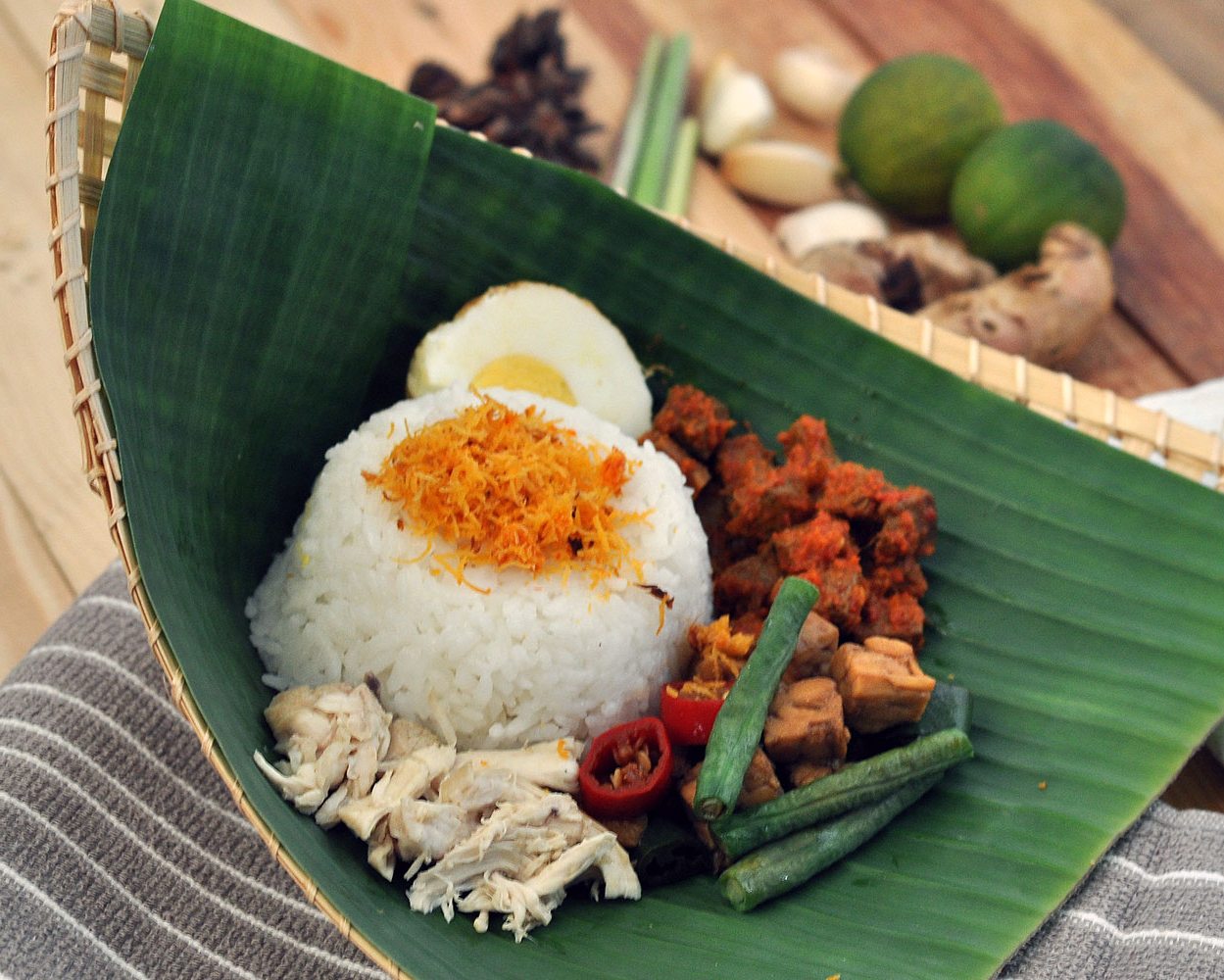Nasi Campur Bali Bungkus